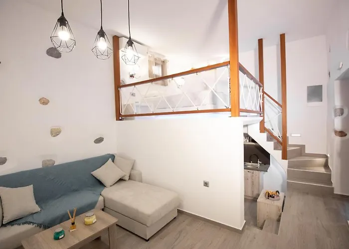 Primrose Aparthotel 4*