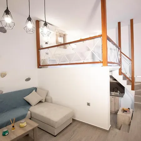 Primrose Aparthotel 4*